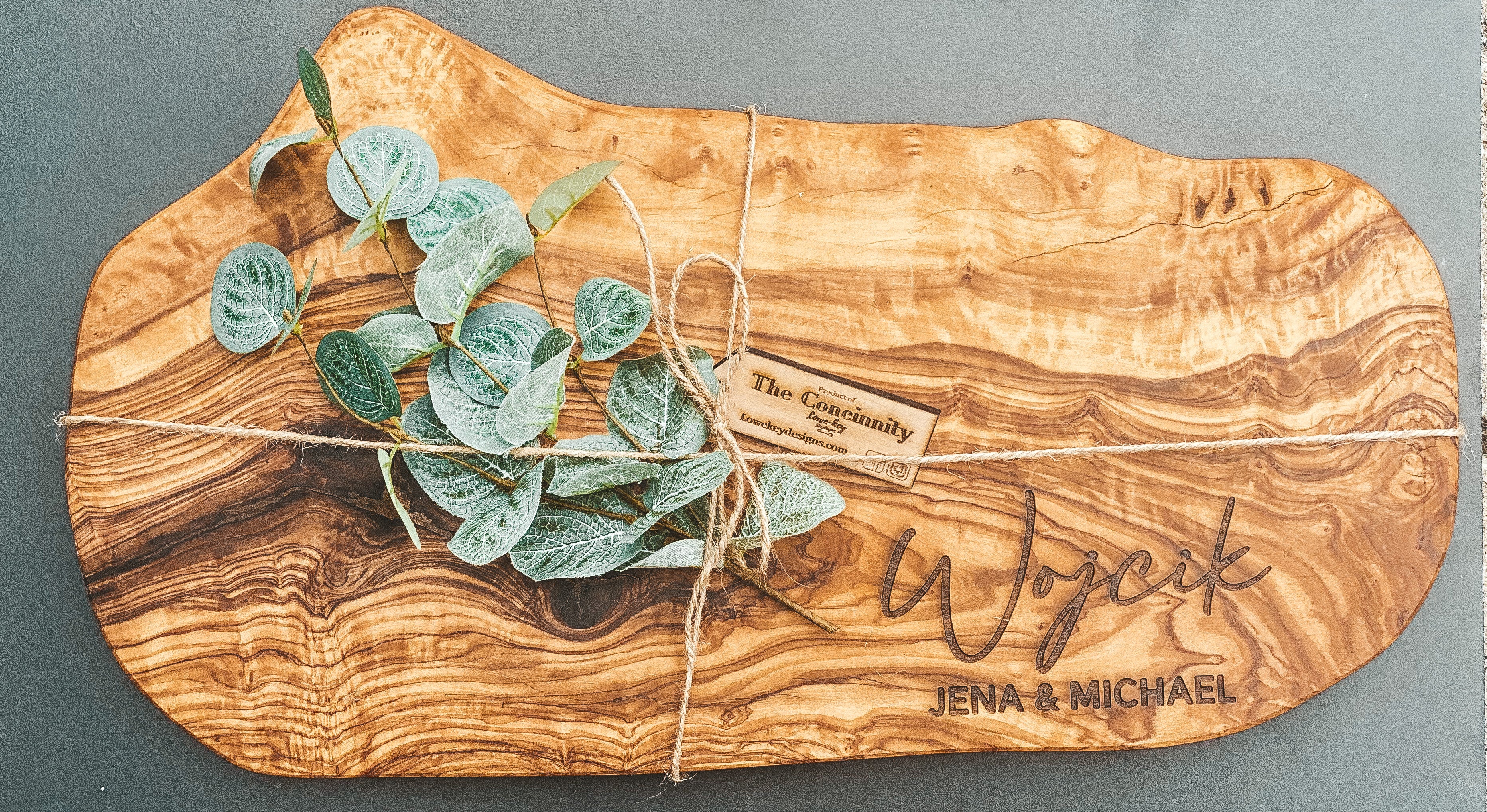 Engraved olive wood cutting boards – Explore More Custom Design